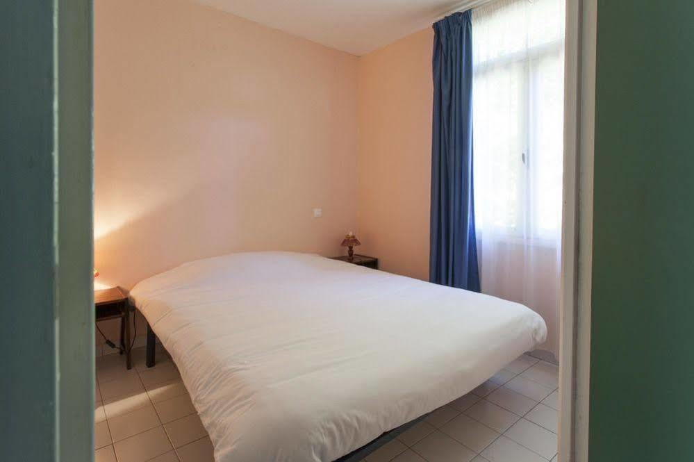 Hôtel Sous Les Pins à Ronce-les-Bains Extérieur photo